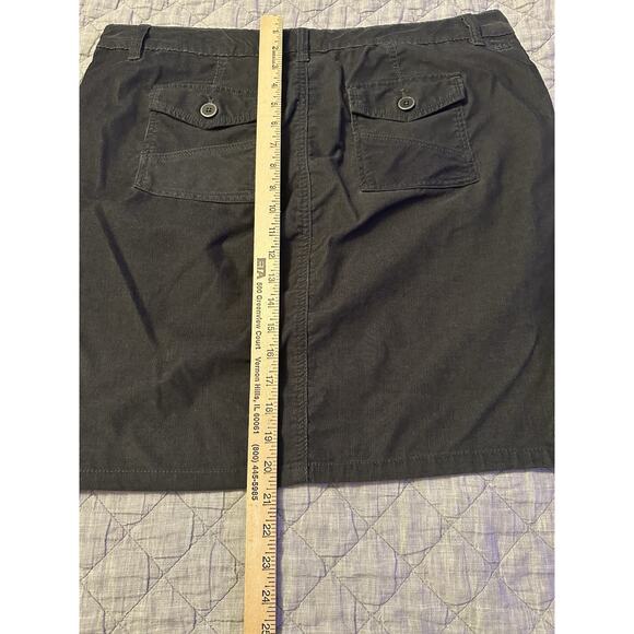 REI Women’s 16 Black Utility Cargo Skirt Hiking Outdoor Cotton Blend Gorp Core - Picture 9 of 11